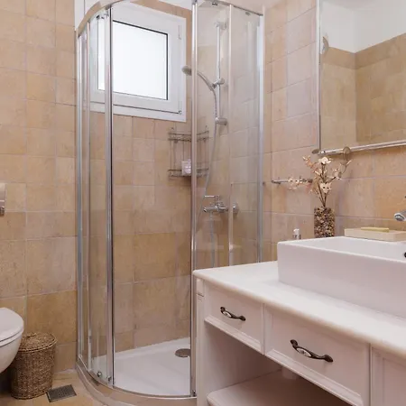 Sunbreeze-beachfront Luxury 5 Bed 4 Bath-sleeps 10 Vila