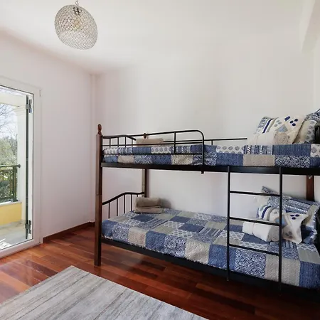 Sunbreeze-beachfront Luxury 5 Bed 4 Bath-sleeps 10 * Potamion