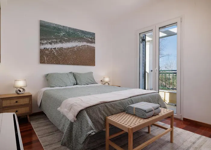 Villa Sunbreeze-beachfront Luxury 5 Bed 4 Bath-sleeps 10 *