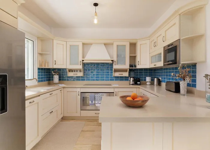 Sunbreeze-beachfront Luxury 5 Bed 4 Bath-sleeps 10 *