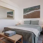Sunbreeze-beachfront Luxury 5 Bed 4 Bath-sleeps 10 *