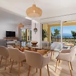 Sunbreeze-beachfront Luxury 5 Bed 4 Bath-sleeps 10 * Potamion