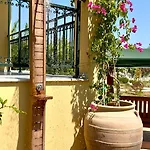 Sunbreeze-beachfront Luxury 5 Bed 4 Bath-sleeps 10