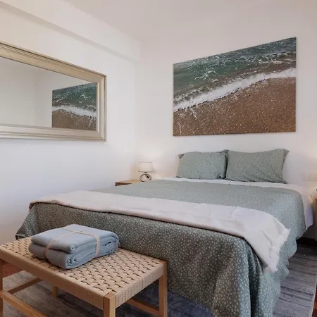 Sunbreeze-beachfront Luxury 5 Bed 4 Bath-sleeps 10 *