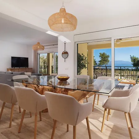 Sunbreeze-beachfront Luxury 5 Bed 4 Bath-sleeps 10 * Potamion