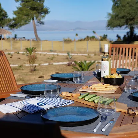 Villa Sunbreeze-beachfront Luxury 5 Bed 4 Bath-sleeps 10 Potamion