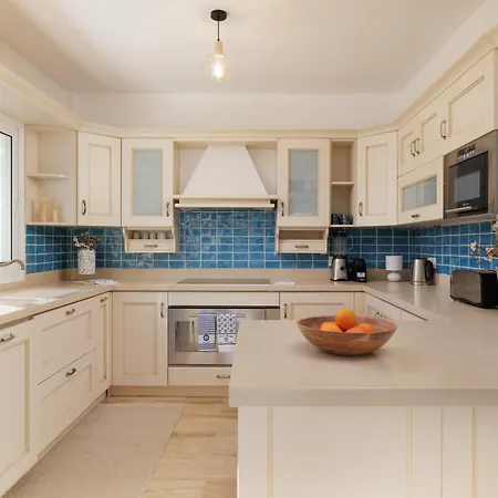 Sunbreeze-beachfront Luxury 5 Bed 4 Bath-sleeps 10 *