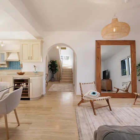 Sunbreeze-beachfront Luxury 5 Bed 4 Bath-sleeps 10