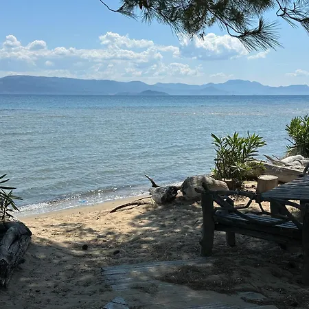 Sunbreeze-beachfront Luxury 5 Bed 4 Bath-sleeps 10