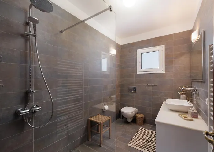 Sunbreeze-beachfront Luxury 5 Bed 4 Bath-sleeps 10 Βίλα