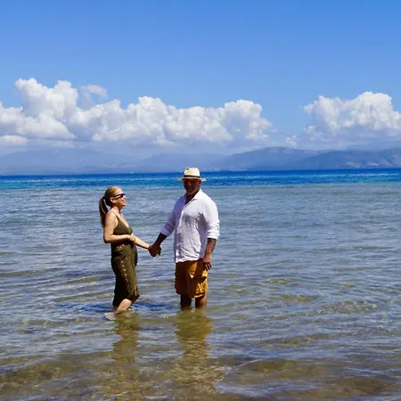 Sunbreeze-beachfront Luxury 5 Bed 4 Bath-sleeps 10